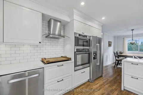 85 Elizabeth St, Barrie, ON L4N 6P2