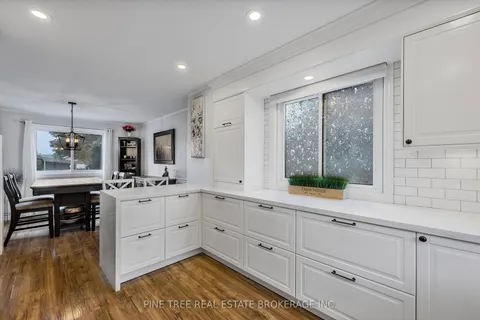 85 Elizabeth St, Barrie, ON L4N 6P2