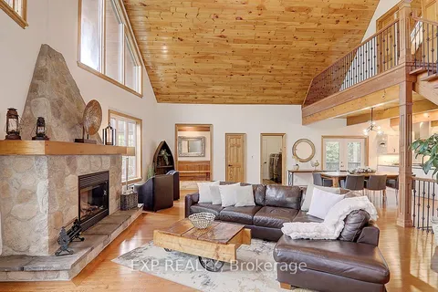 53 Broadview St, Collingwood, ON L9Y 0X2