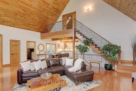 53 Broadview St, Collingwood, ON L9Y 0X2