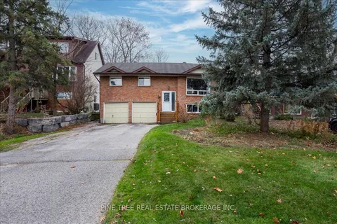 23 Brennan Ave, Barrie, ON L4N 3X2