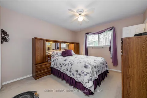 23 Brennan Ave, Barrie, ON L4N 3X2