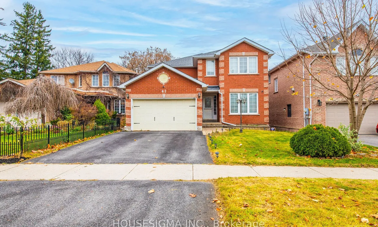 41 Loon Ave, Barrie, ON L4N 8W6