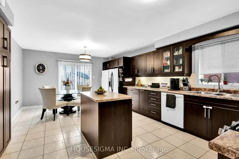 41 Loon Ave, Barrie, ON L4N 8W6