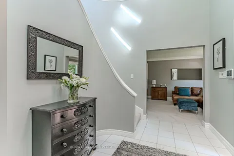 48 Lawrence Ave, Springwater, ON L9X 0C6