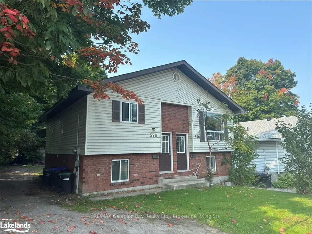 576 WILLIAM St, Midland, ON L4R 4Z7