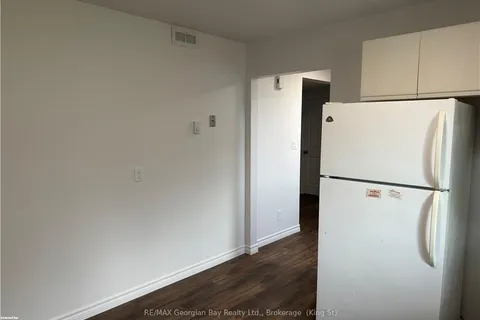 576 WILLIAM St, Midland, ON L4R 4Z7