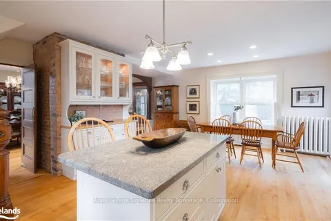 186 THIRD Street, Collingwood, ON L9Y 1L1