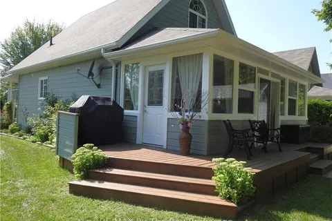 63 MADAWASKA Trail, Wasaga Beach, ON L9Z 1X7