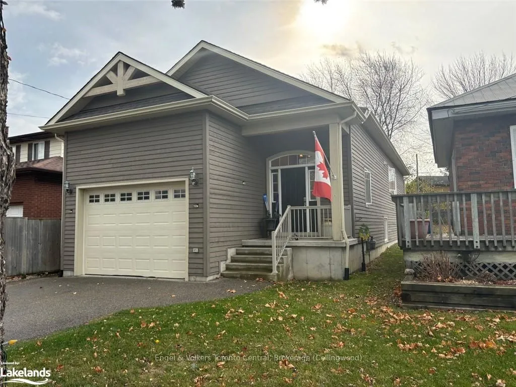 38 RODNEY Street, ON L9Y 1C1