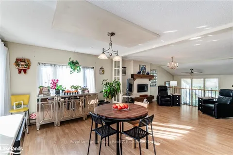 671 ALGONQUIN Dr, Midland, ON L4R 4R5