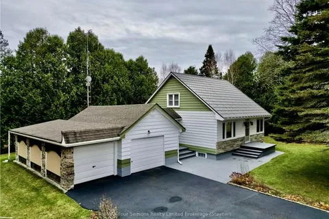 5601 COUNTY ROAD 9, Clearview, ON L0M 1N0