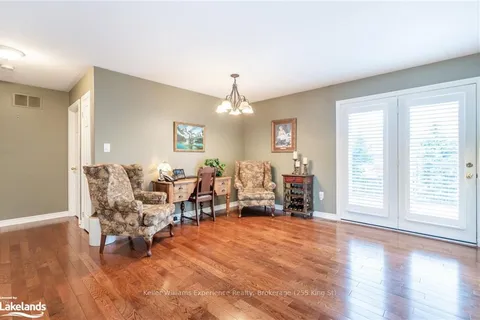 16 ST AMANT Rd, Penetanguishene, ON L9M 0A1