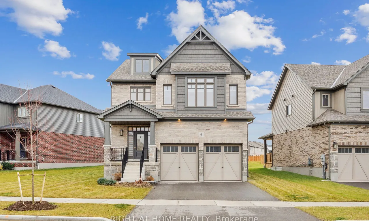8 Rowland St, Collingwood, ON L9Y 5M4