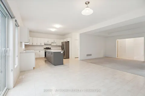 8 Rowland St, Collingwood, ON L9Y 5M4