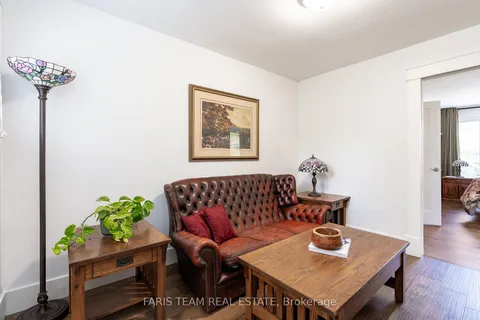 47 Woodland Dr, Wasaga Beach, ON L9Z 2V5