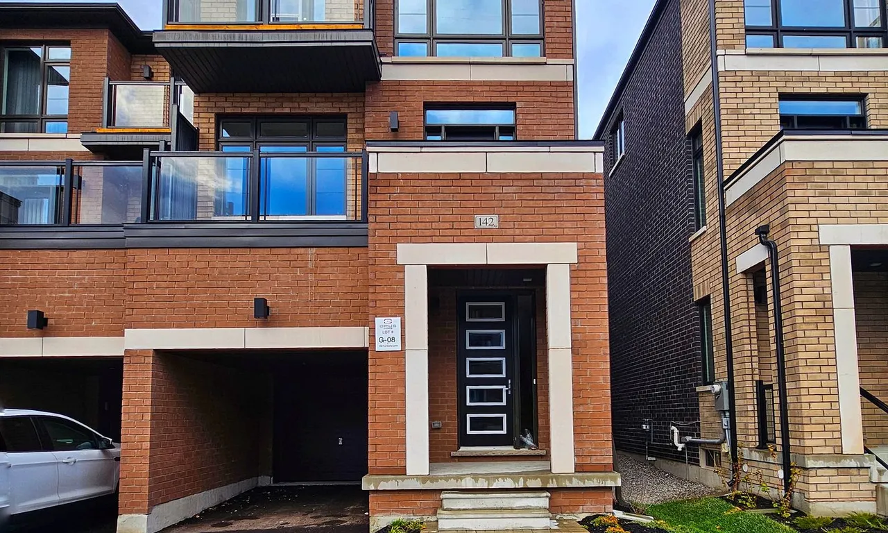 142 Turnberry Lane, Barrie, ON L9J 0M3