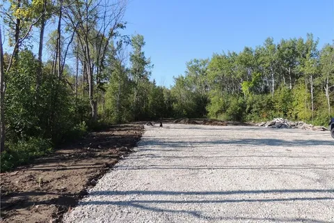 9313 BEACHWOOD Rd, Collingwood, ON L9Y 3Z1