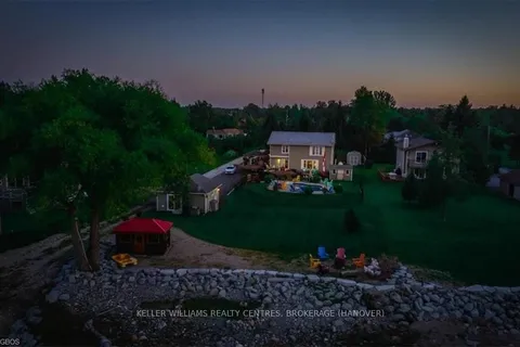 11, 13, C Lane, Collingwood, ON L9Y 0X2