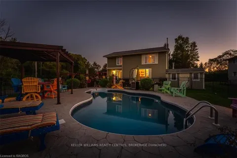 11, 13, C Lane, Collingwood, ON L9Y 0X2