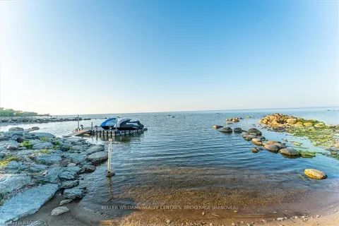 11, 13, C Lane, Collingwood, ON L9Y 0X2