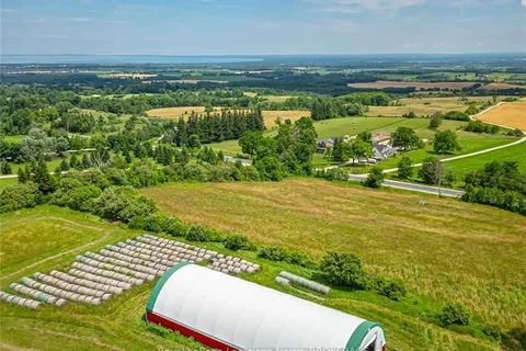 7958 21/22 NOTTAWASAGA Side Road, ON L0M 1H0