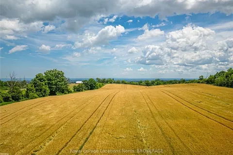 7958 21/22 NOTTAWASAGA Side Road, ON L0M 1H0