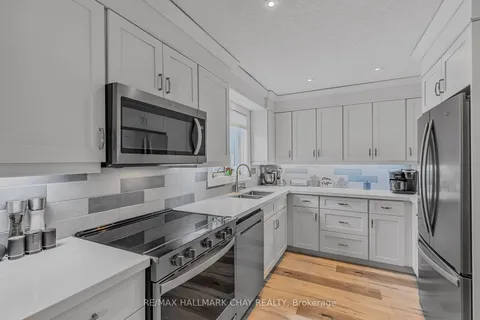 38 Fatima Crt, Wasaga Beach, ON L9Z 1K9