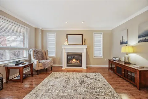 114 Nicholson Dr, Barrie, ON L4N 0B2