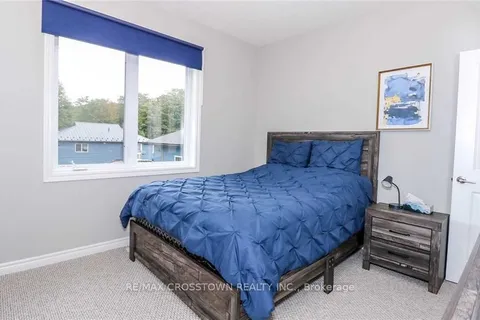 977 Wright Dr, Midland, ON L4R 0E4