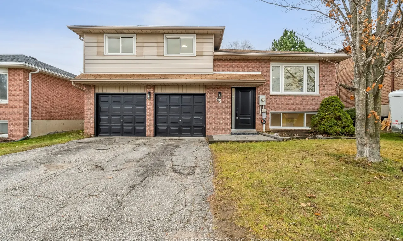 95 WOODSIDE Dr, Orillia, ON L3V 7N7