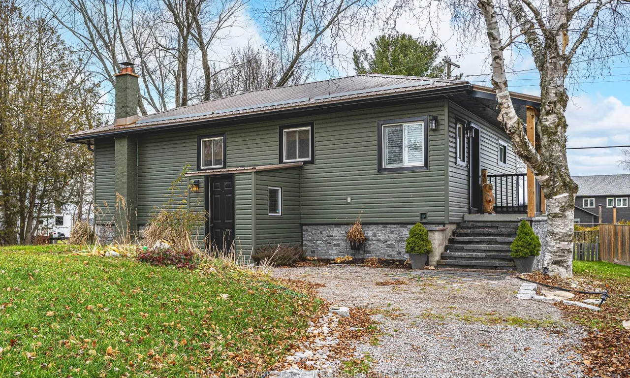 6394 Bluebird St, Ramara, ON L3V 6H6
