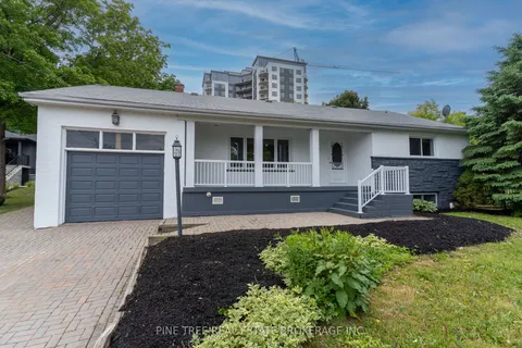 39 Little Lake Dr, Barrie, ON L4M 7B9