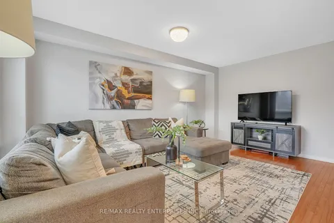 28 Sun King Cres, Barrie, ON L4M 7J9