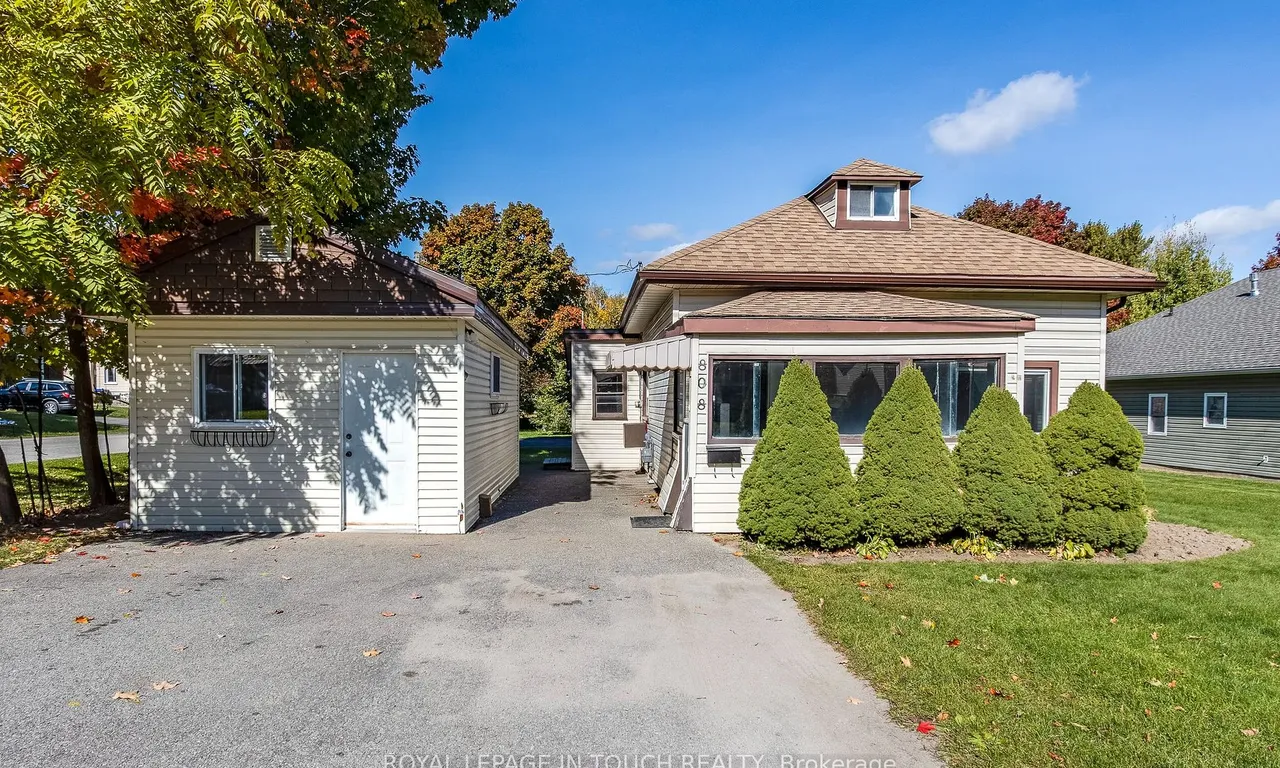 808 Quebec St, Midland, ON L4R 1E9