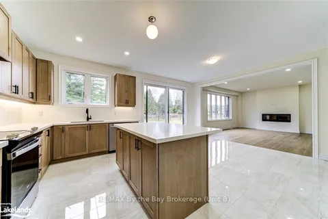 164 ROSANNE Circ, Wasaga Beach, ON L9Z 0N1