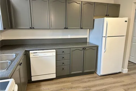 14 KORLEA Cres, Orillia, ON L3V 7K3