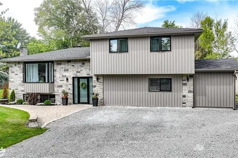 4693 DANIEL St, Ramara, ON L3V 6H7