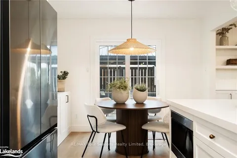 29 GODDEN St, Collingwood, ON L9Y 4S5