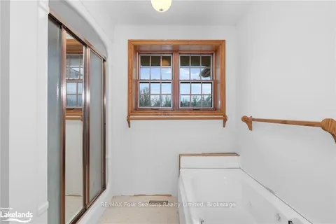 7598 6/7 SIDEROAD NOTTAWASAGA, Clearview, ON L0M 1G0