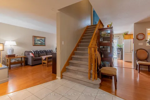 62 Loon Ave, Barrie, ON L4N 8V9