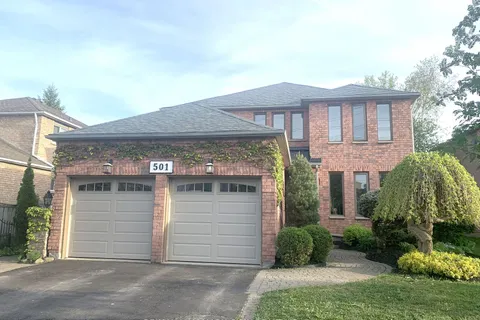501 Grove St, Barrie, ON L4M 5Z4