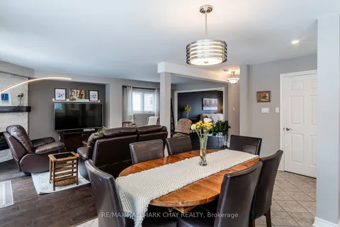 501 Grove St, Barrie, ON L4M 5Z4