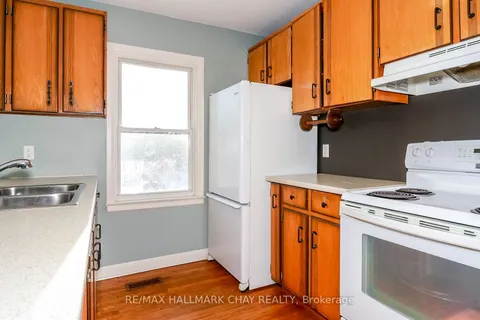 65 Strabane Ave, Barrie, ON L4M 2A1