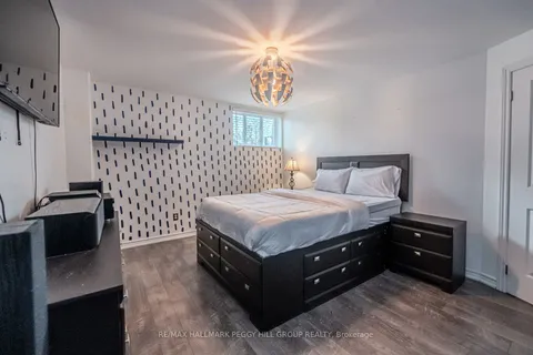 21 Keyzer Dr, Oro-Medonte, ON L0K 2G0