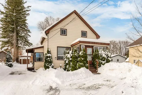 162 Seventh St, Midland, ON L4R 3Z2
