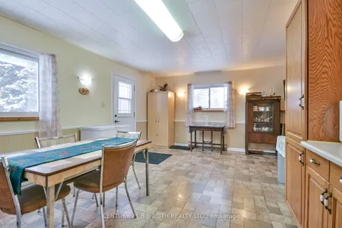 93 Jamieson Cres, Oro-Medonte, ON L3V 6H8