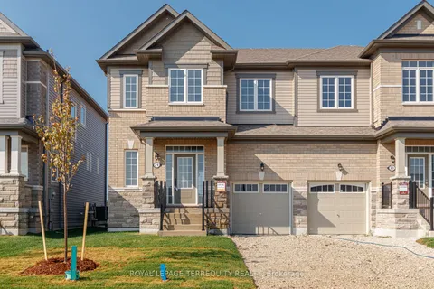 21 Mission Street, Wasaga Beach, ON L0M 1S0