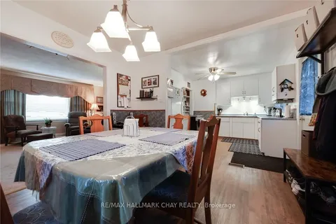 7 Seaforth St, Barrie, ON L4N 3H7