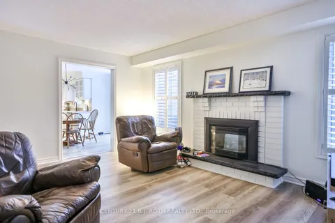 58 Brushwood Cres, Barrie, ON L4N 7G6